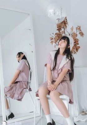 垫底辣妹